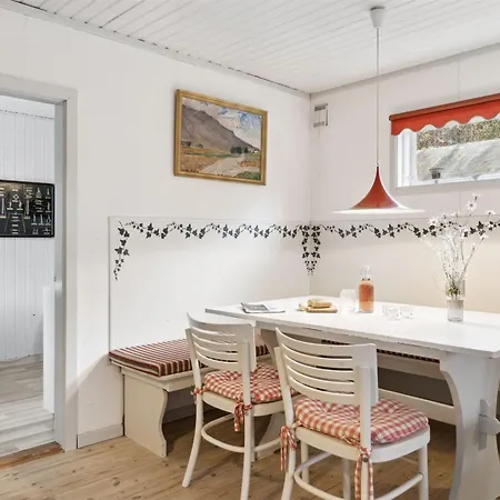 Alessandra - 175m From The Sea By Interhome